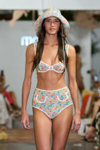 Zar već?! Prvi modeli kupaćih kostima stigli su u trgovine