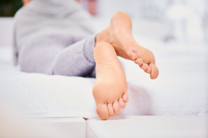 Proljeće zove na kretanje: Uživajte u aktivnostima naotvorenom uz Hansaplast rutinu njege stopala