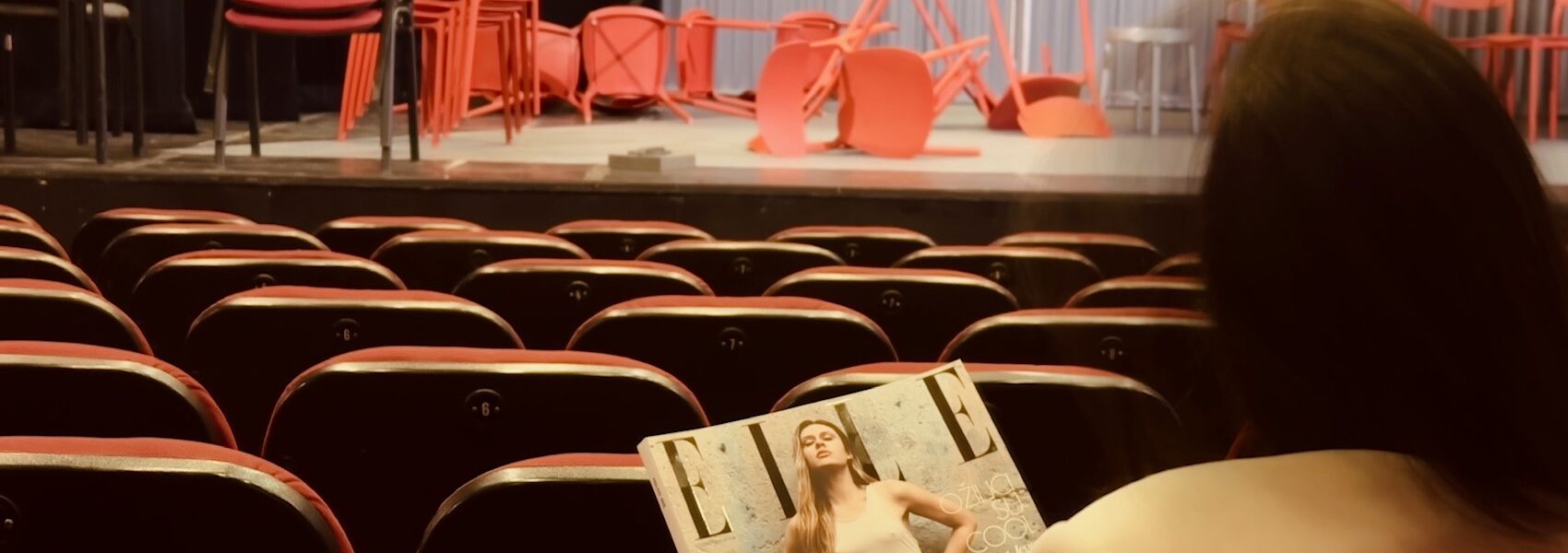 Dugoočekivana premijera predstave „Prima Facie“ održana je pred prepunim kazalištem