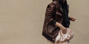 Zaboravite na klasičnu crnu, ovu boju kožne jakne obožavamo