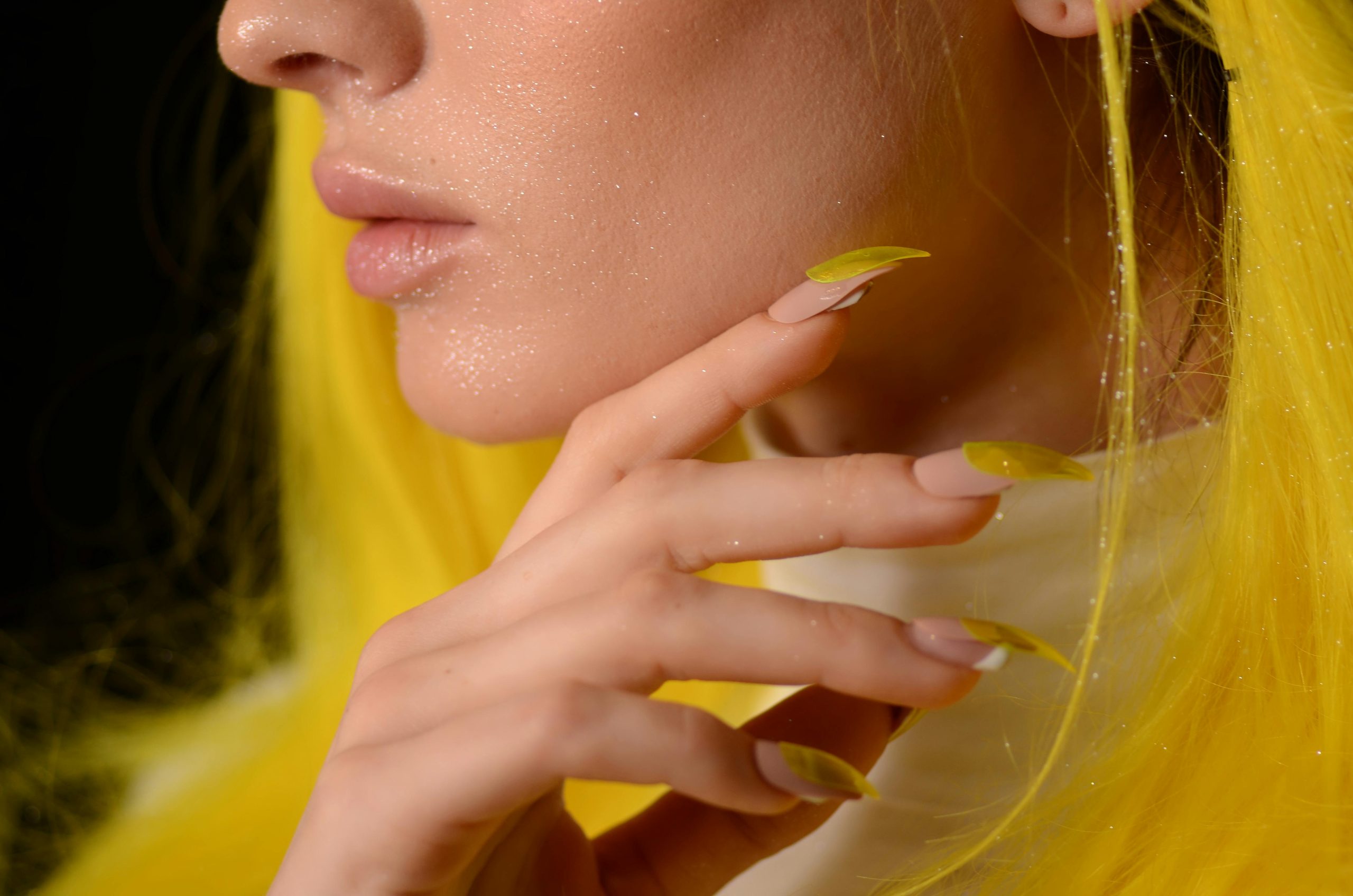 Yellow Butter Nails: Najnježniji proljetni trend za savršene nokte