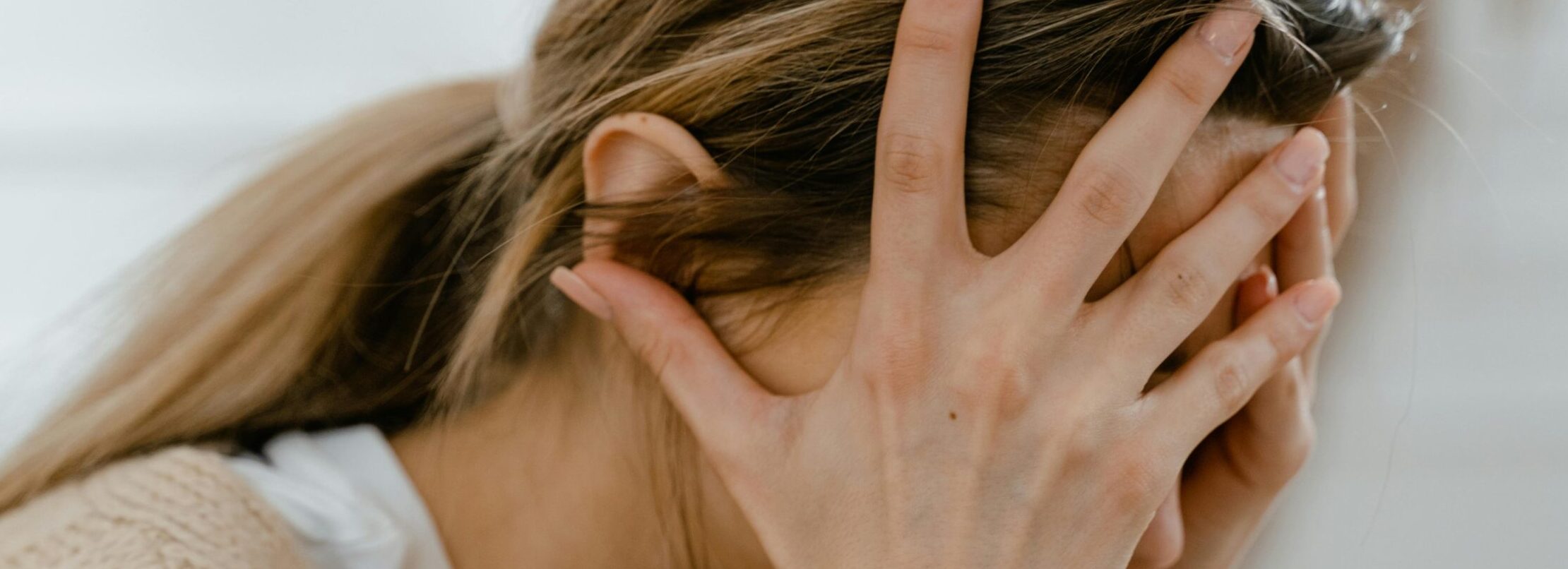 Ana Pecotić: Rat protiv žena vodi se tamo gdje najviše boli – na djeci