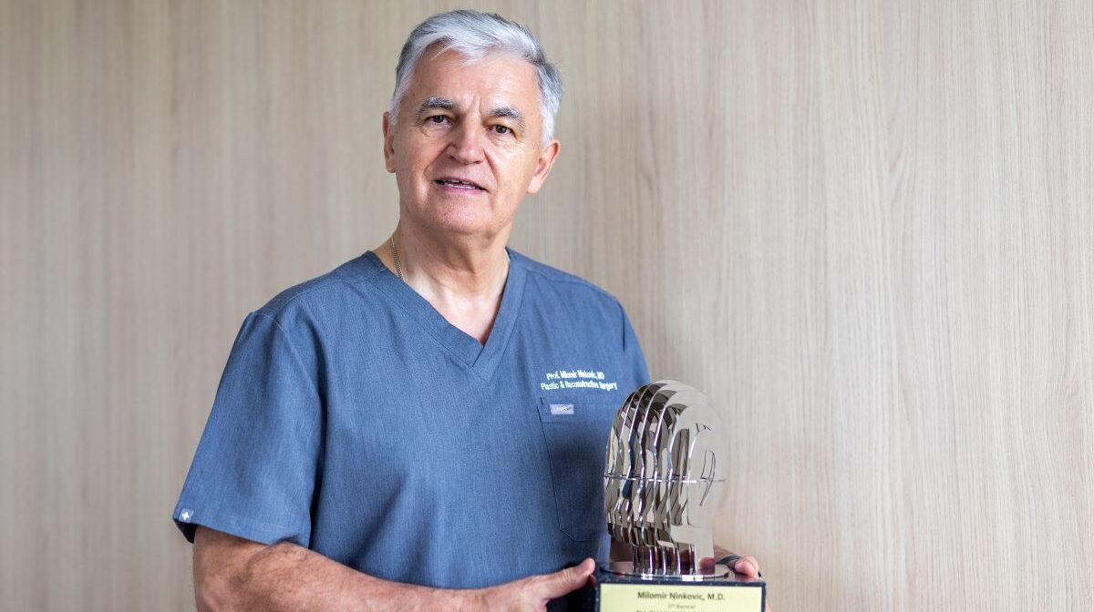 Svjetska mikrokirurgija u Čepinu: Prof. Ninković vratio funkciju stopala pacijentu iz Japana