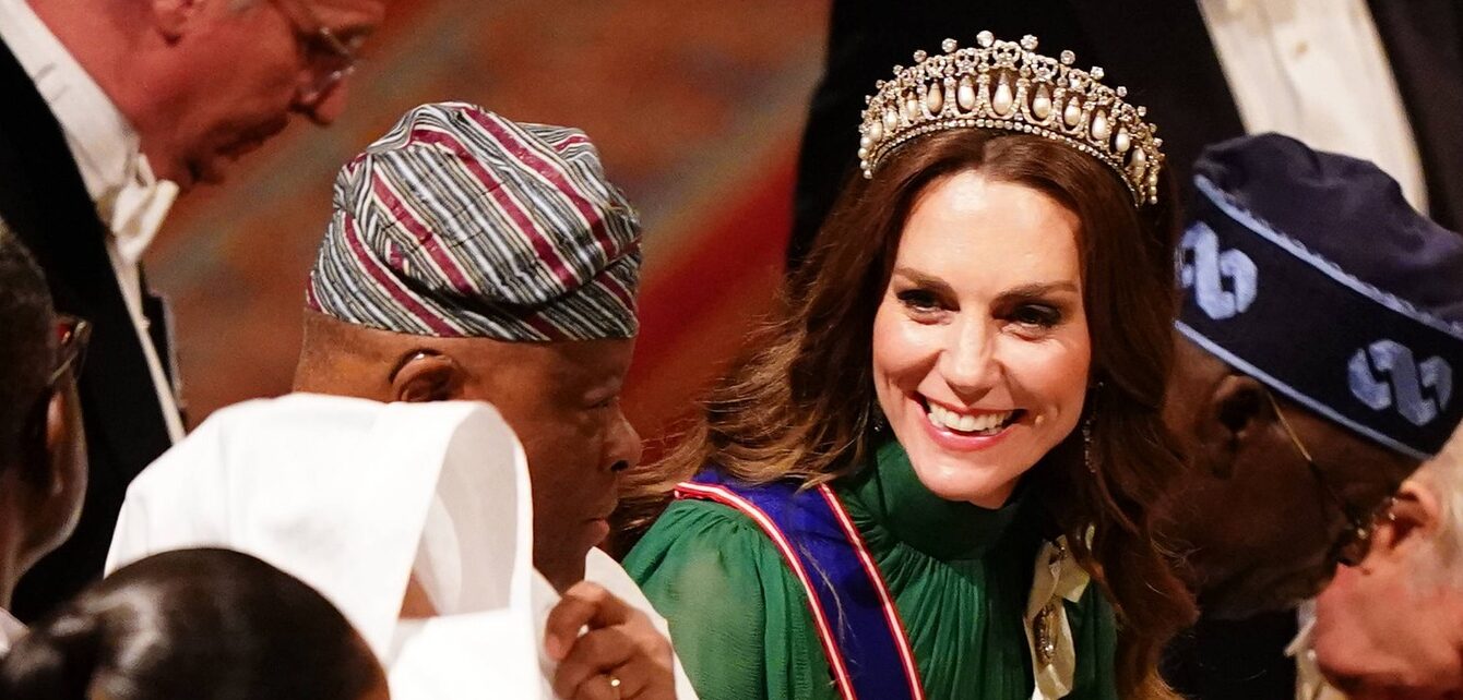 Kate Middleton je u posjeti nigerijskom predsjedniku svojim modnim odabirom poslala snažnu poruku