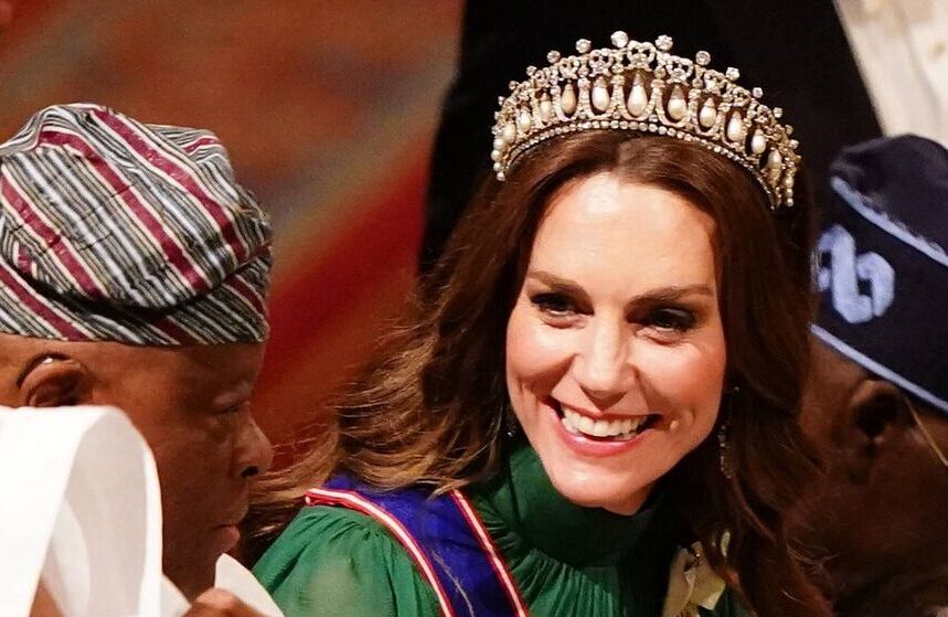 Kate Middleton je u posjeti nigerijskom predsjedniku svojim modnim odabirom poslala snažnu poruku