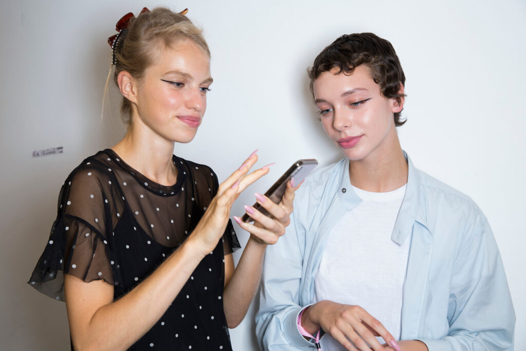 Pronašli smo savršene inspiracije za minimalističke manikure