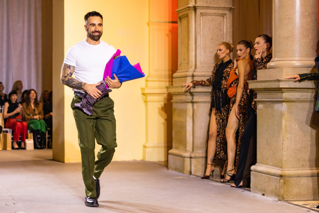 Revija, Robert Sever, kolekcija Arete