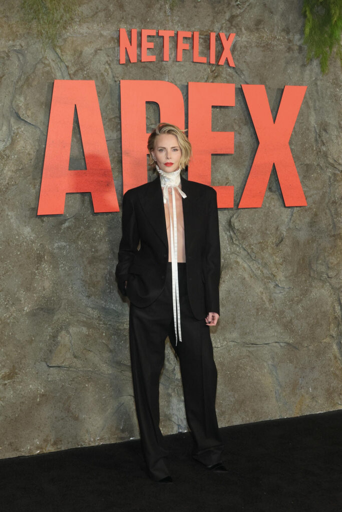 Charlize Theron u Dior modnoj kombinaciji