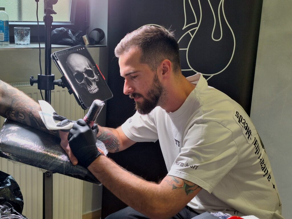 Tattoo artist Luka Gojić