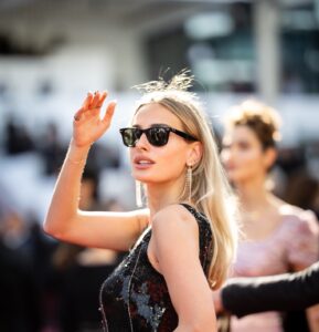 Isabella Rakonić za ELLE: O canneskom glamouru, pravu i pola milijuna pratitelja