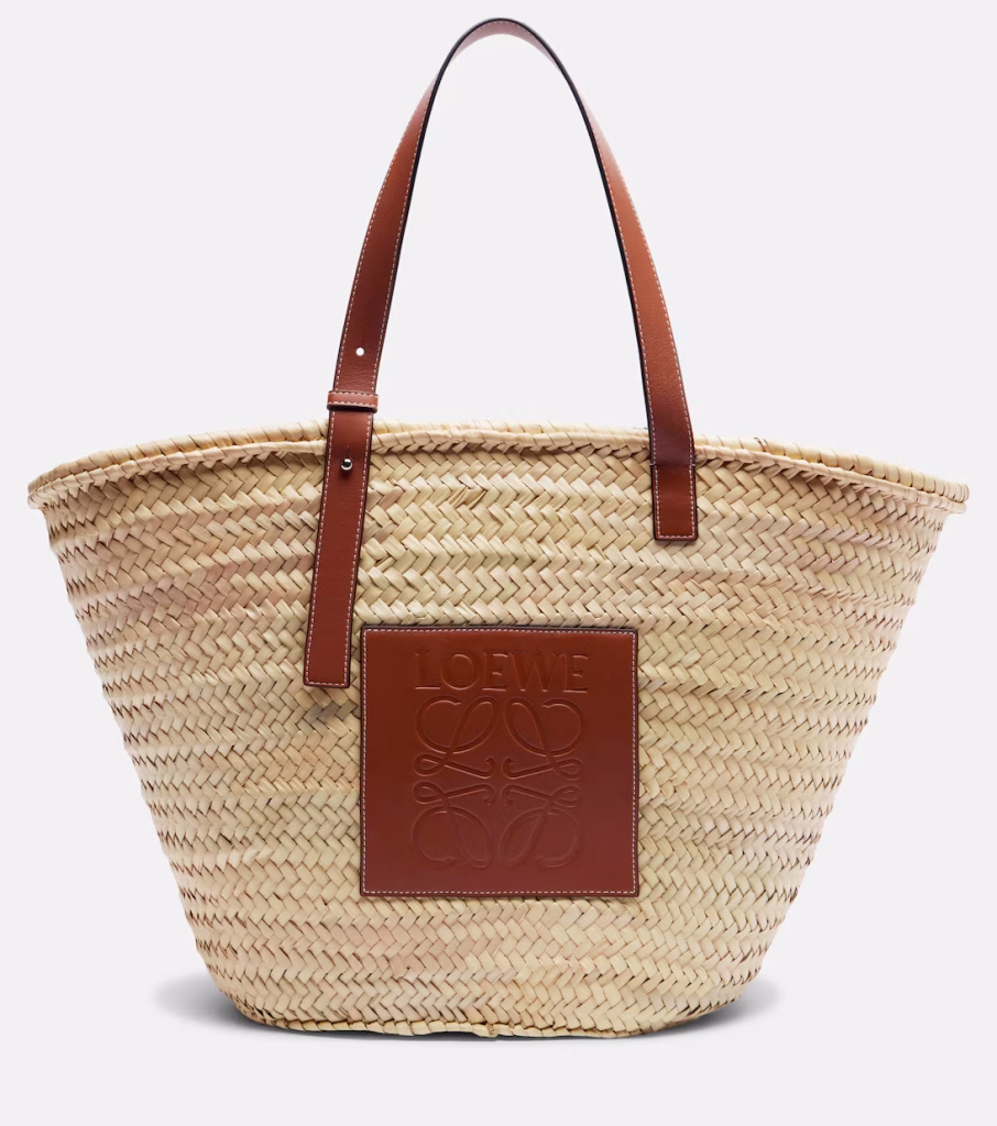 MyTheresa/ Loewe (550 eura)