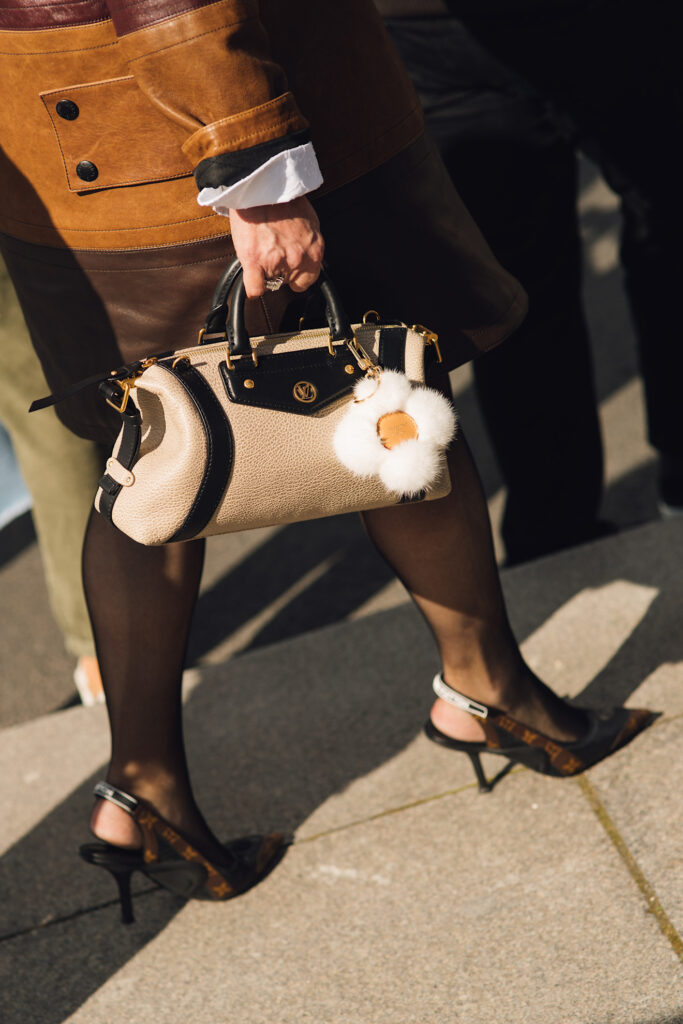 Slingback cipele poznate su po detalju remena na peti