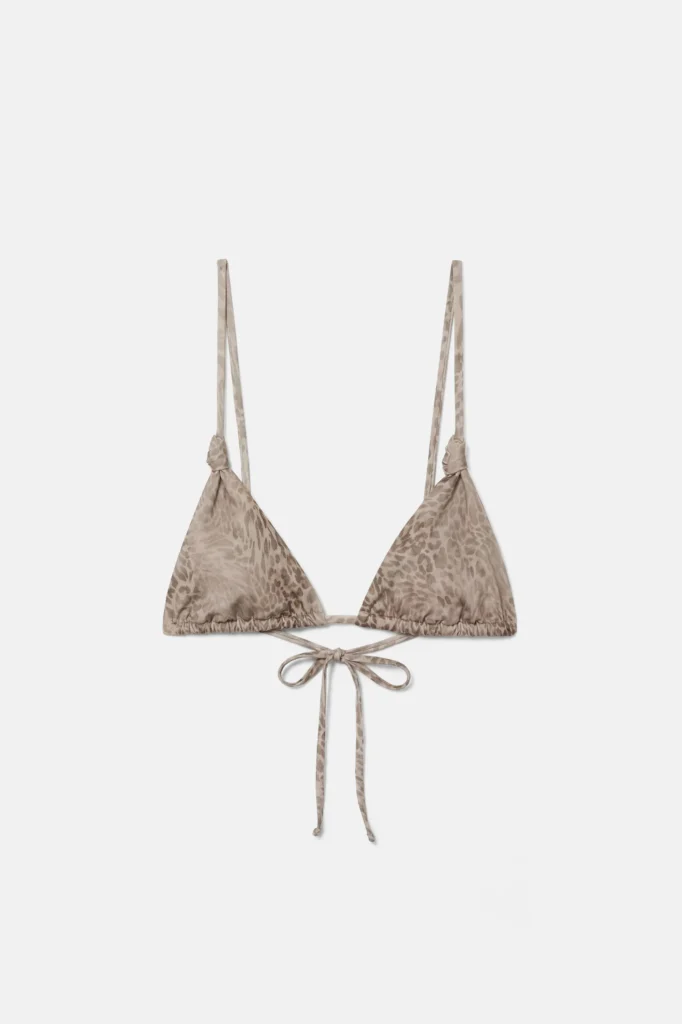 Pull and Bear, 15,99 eura