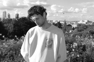 Tko je fotograf koji potpisuje naslovnicu i veliki ljetni modni editorijal u novom broju Ellea: Marko Vulević i umjetnost neuhvatljivog trenutka