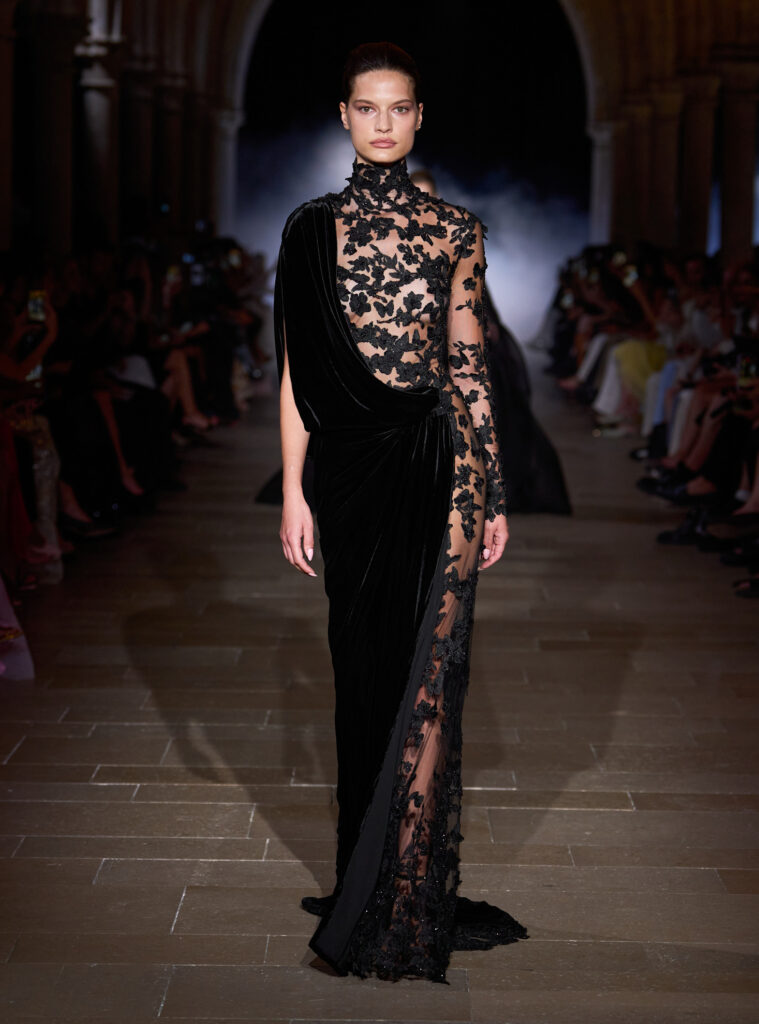Faretta je nosila reviju brenda Zuhair Murad