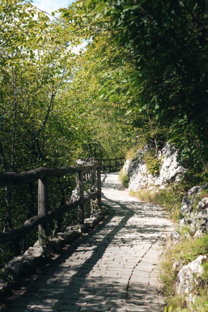 PLitvička jezera ljeti dobar su izlet za bijeg iz grada