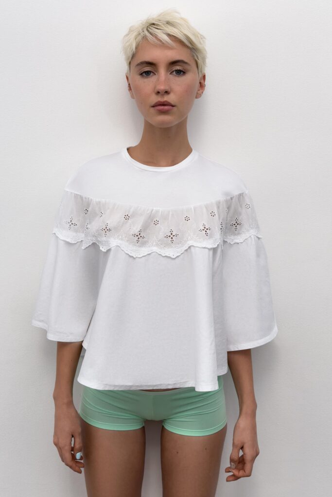 Zara majica, prije 17,95 eura - sada 7,99 eura