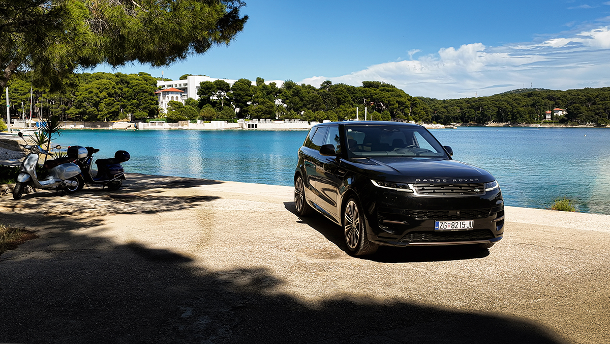 Vožnjom do savršenog kadra: Range Rover, Lošinj i Elle recept su za najbolju modnu priču ovog ljeta