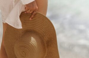 Vrlo Glam ljeto: Šešir kao ljetni boost svakog outfita