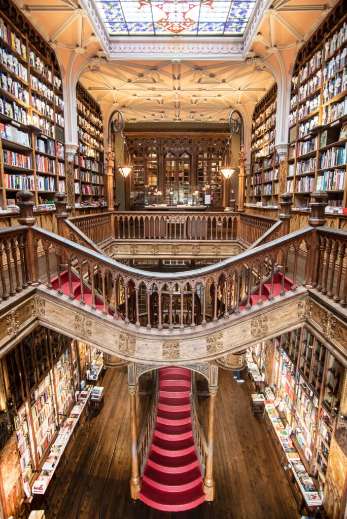 Manifesto Library, knjižnica iza koje stoji Dua Lipa, smještena je u Livraria Lello