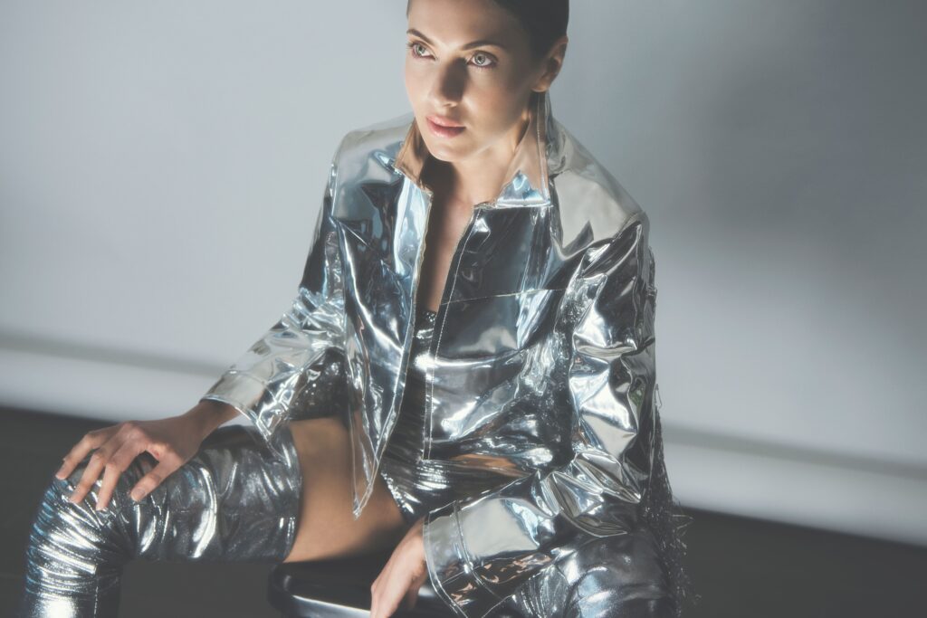 chrome manikura