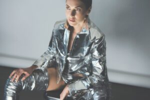 chrome manikura
