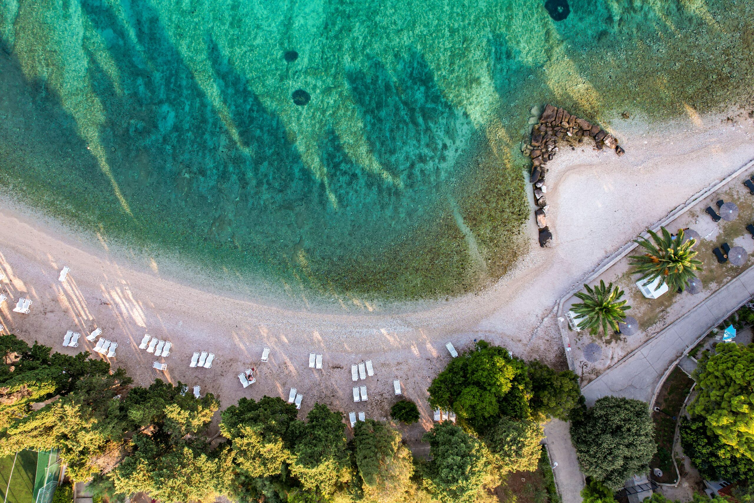 Plaža Likva: skriveni kutak Brača koji će vas osvojiti na prvi pogled