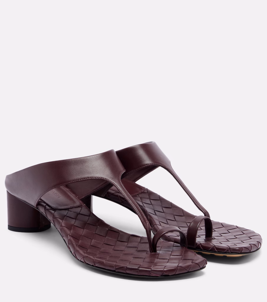 Bottega Veneta, 920 eura