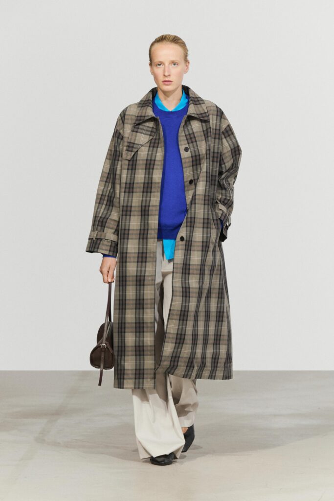 Massimo Dutti, 280 eura