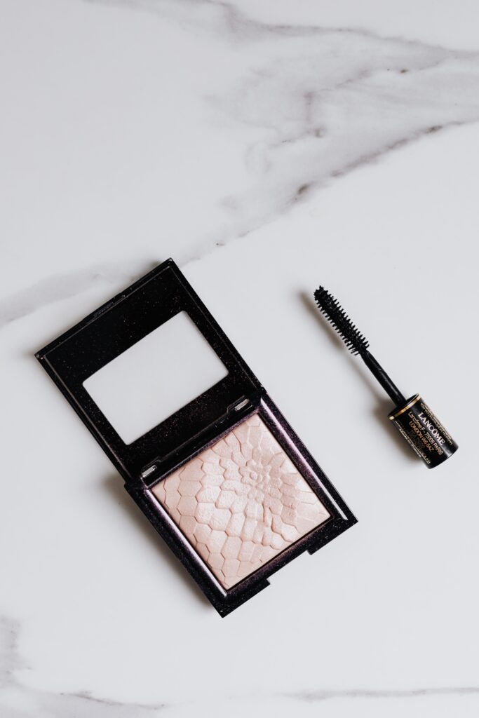 Make-up za ured brzo i efikasno mora dati našem licu svježinu