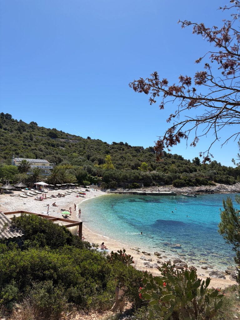 Plaža Klančac: ljetni raj na Kvarneru
