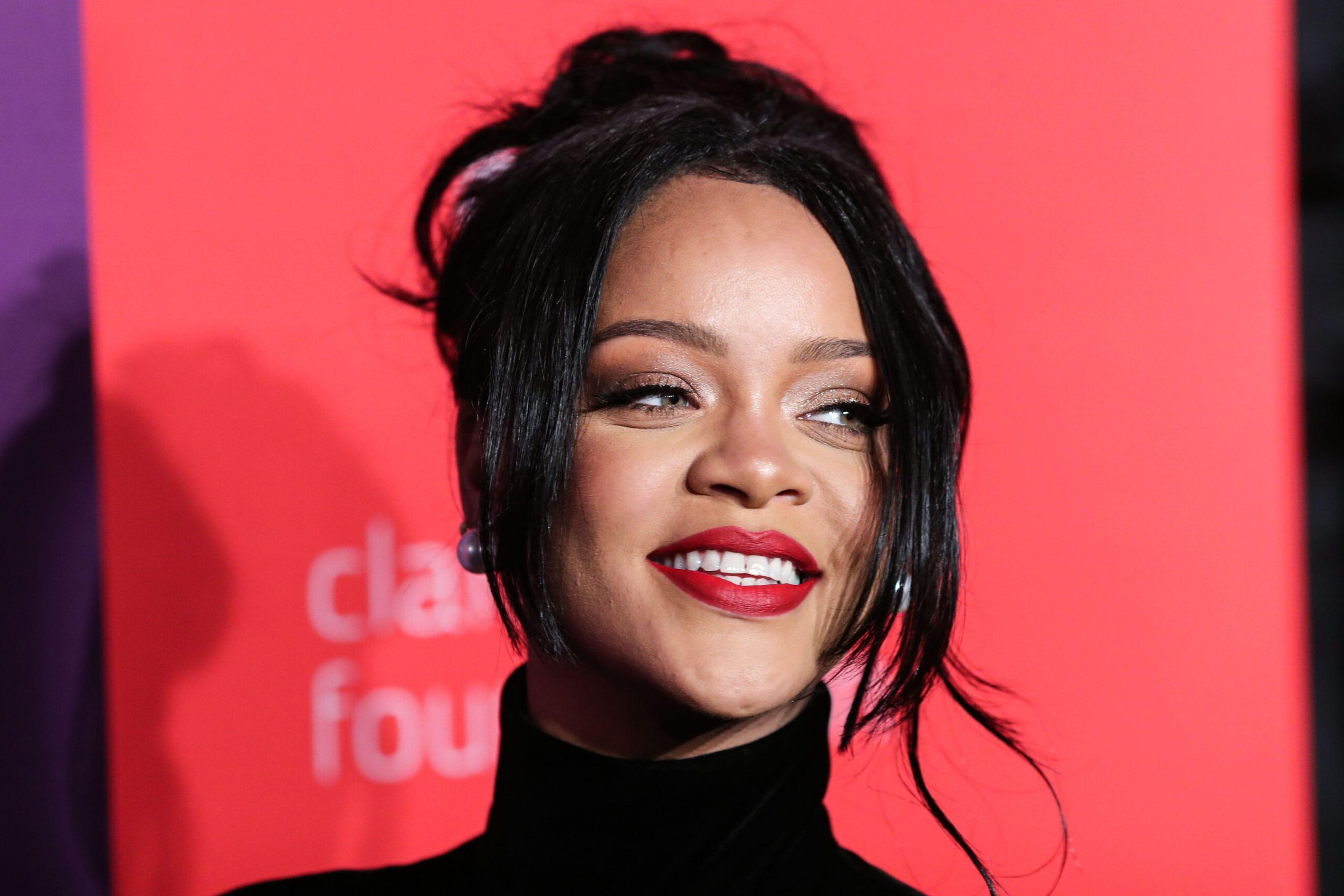 Dirljiv povratak korijenima: Rihanna dovela djecu u ulicu u kojoj je odrasla