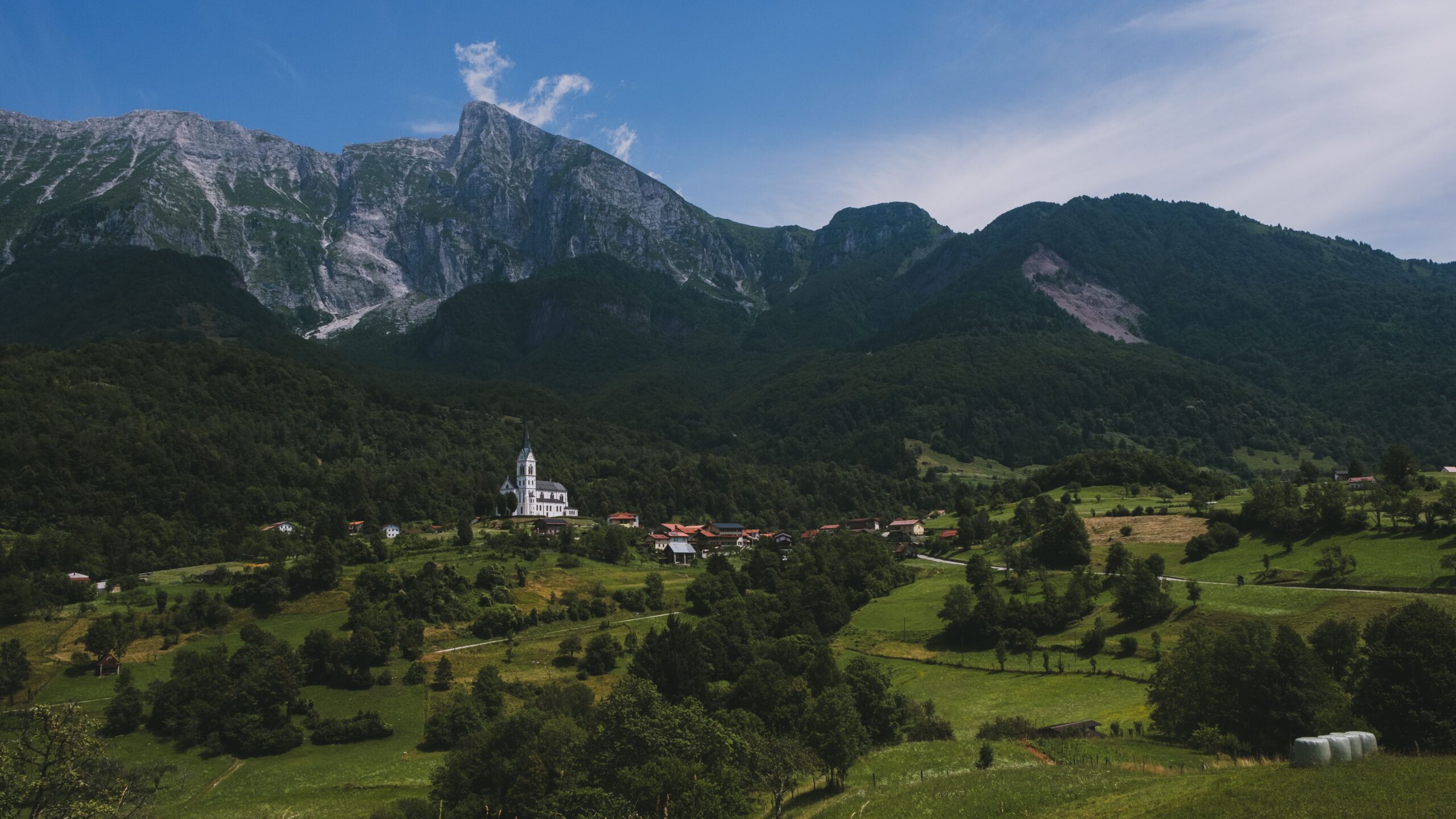 Slavoniju vrijedi posjetiti ljeti: Za ove vinske ceste i termalne izvore malo tko zna