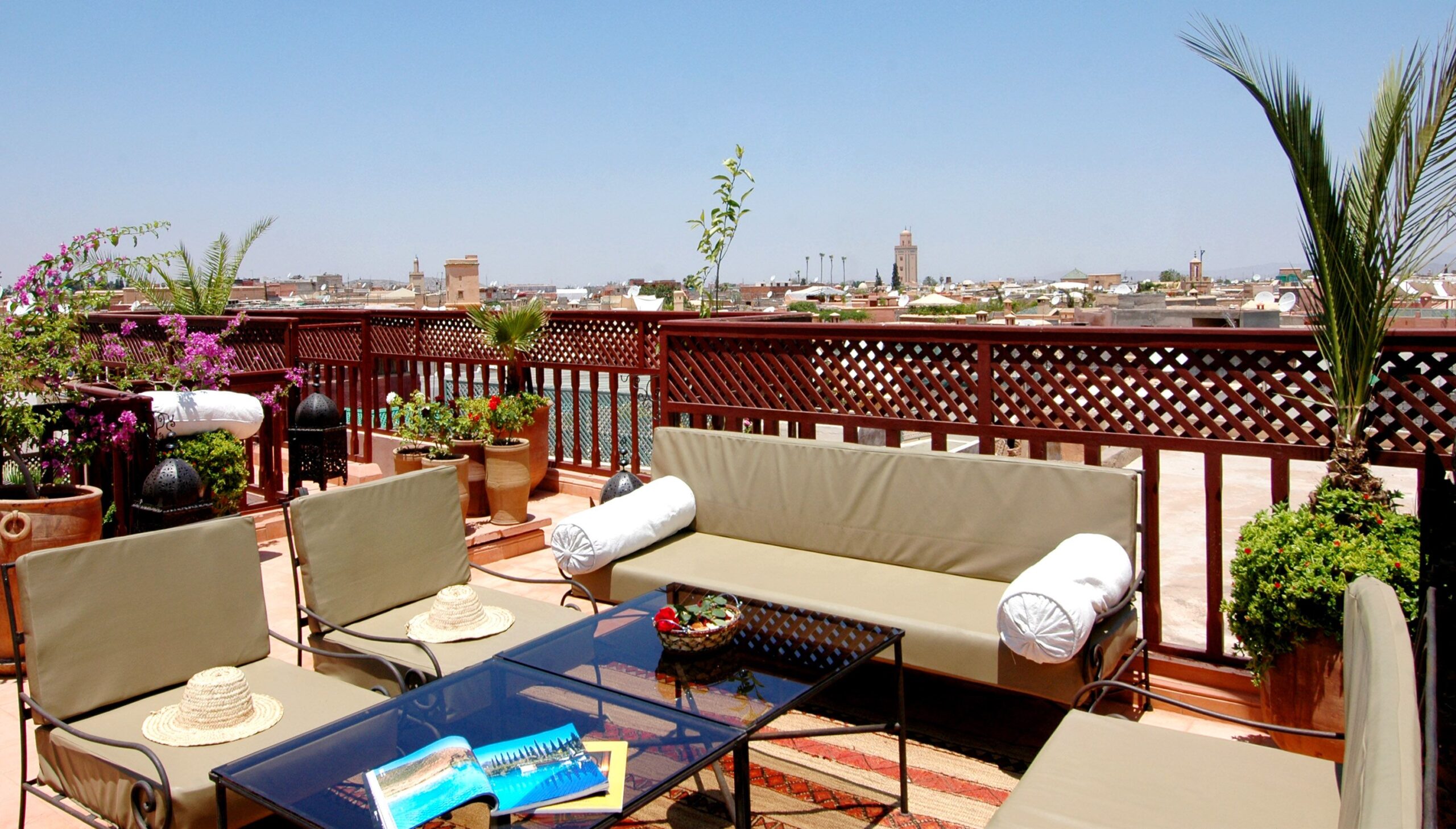 Kako urediti balkon do 100 eura? JYSK i IKEA imaju komade koji izgledaju luksuzno