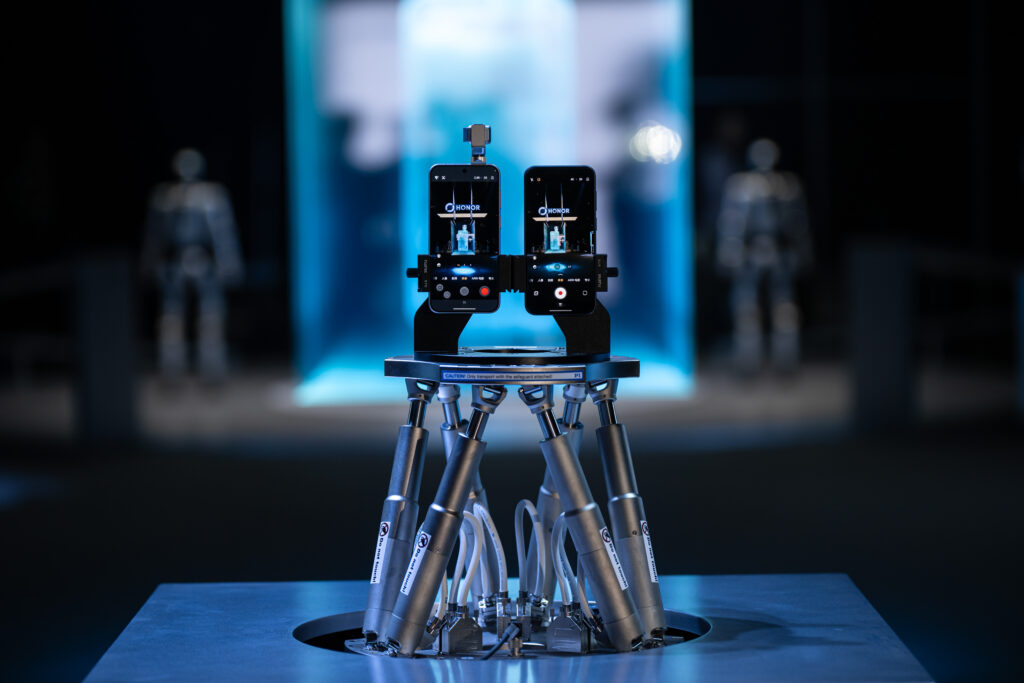 Robot Phone tvrtke HONOR privukao poglede na Venecijanskom filmskom festivalu
