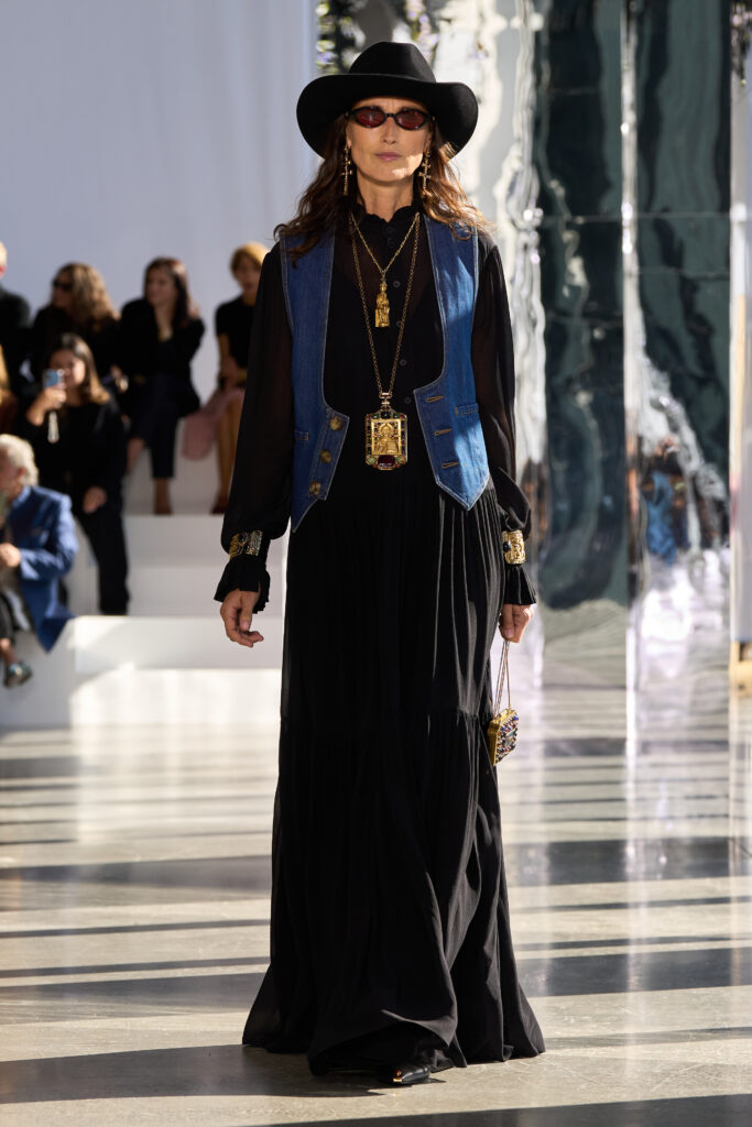 Sabyasachi S27 011