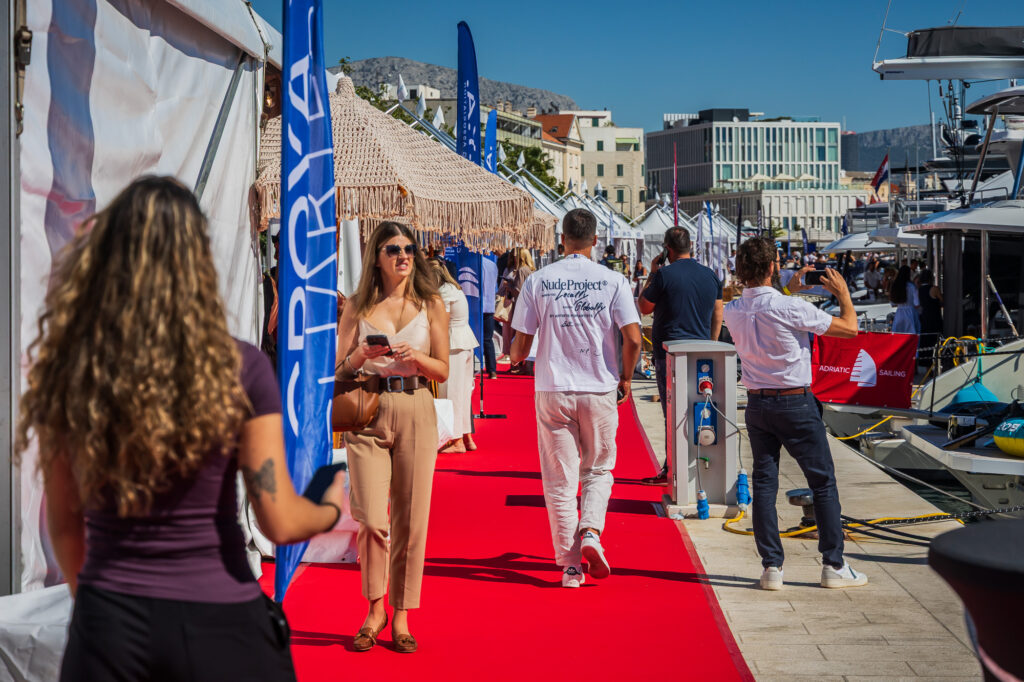 Split – Croya Sajam