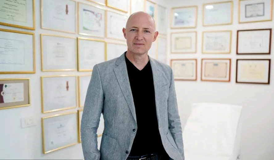 Dr. Dinko Kaliterna za Elle: Što koža traži nakon ljeta?