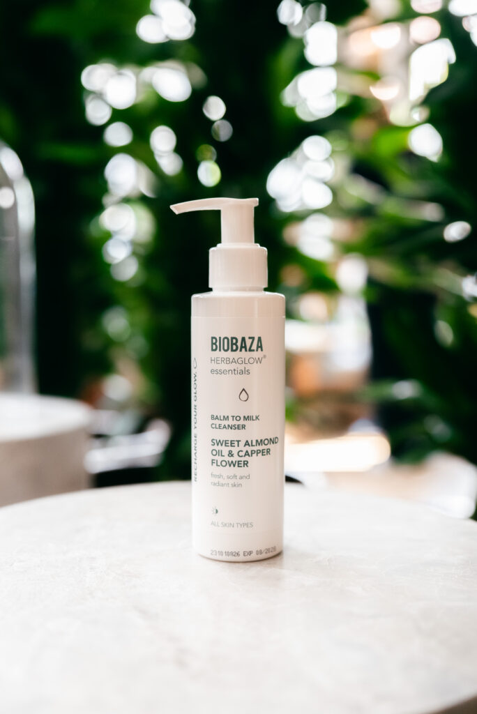 Biobaza Herbaglow Essentials Cleanser