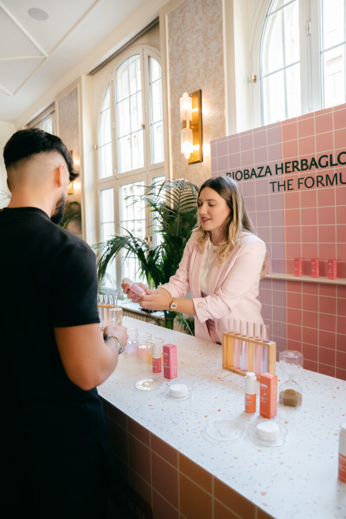 Biobaza Herbaglow Essentials Serum Lab