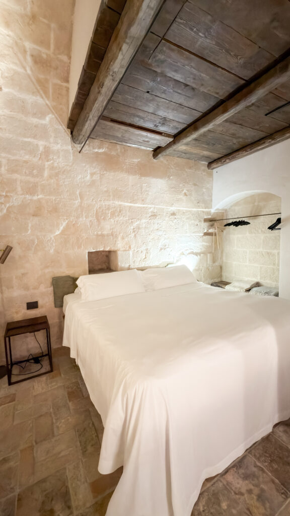 Je li ovo najromantičniji hotel u Italiji? Zavirite u luksuzne špilje Matere i hotel Corte San Pietro