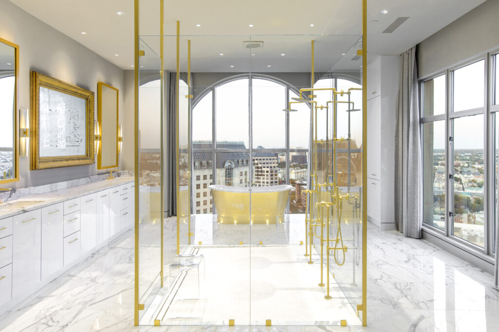 Vjeverica dirigira, Harley čuva vino: zavirite u najzabavniji penthouse u Dallasu