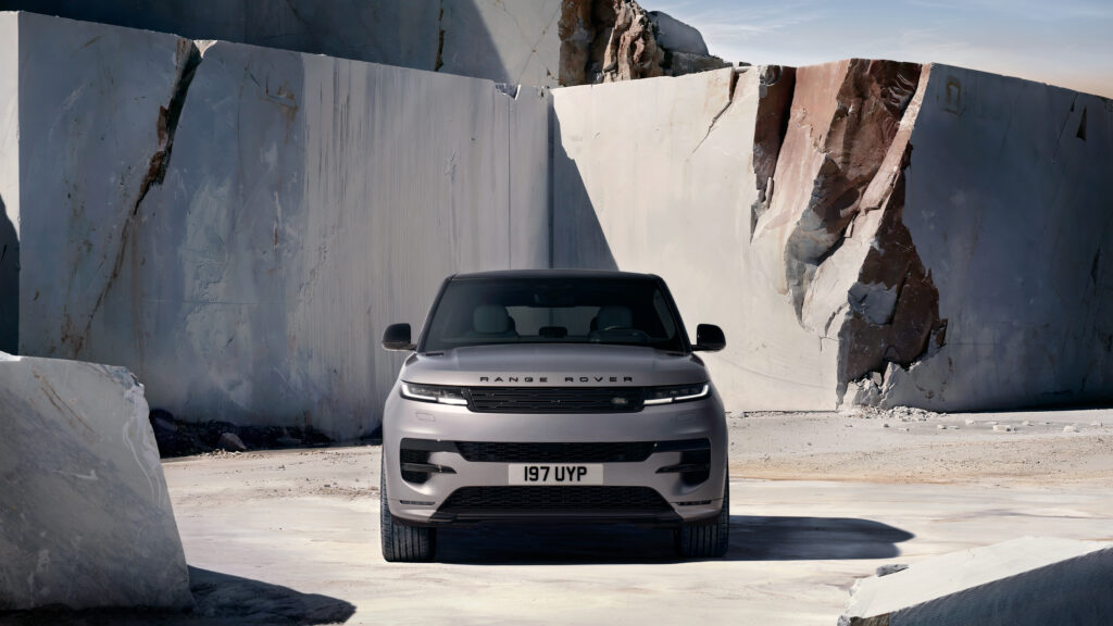 Podešen za iskonsku dinamičnost: Range Rover Sport Electric