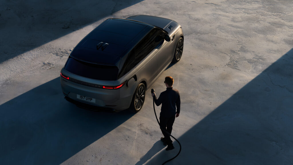 Podešen za iskonsku dinamičnost: Range Rover Sport Electric