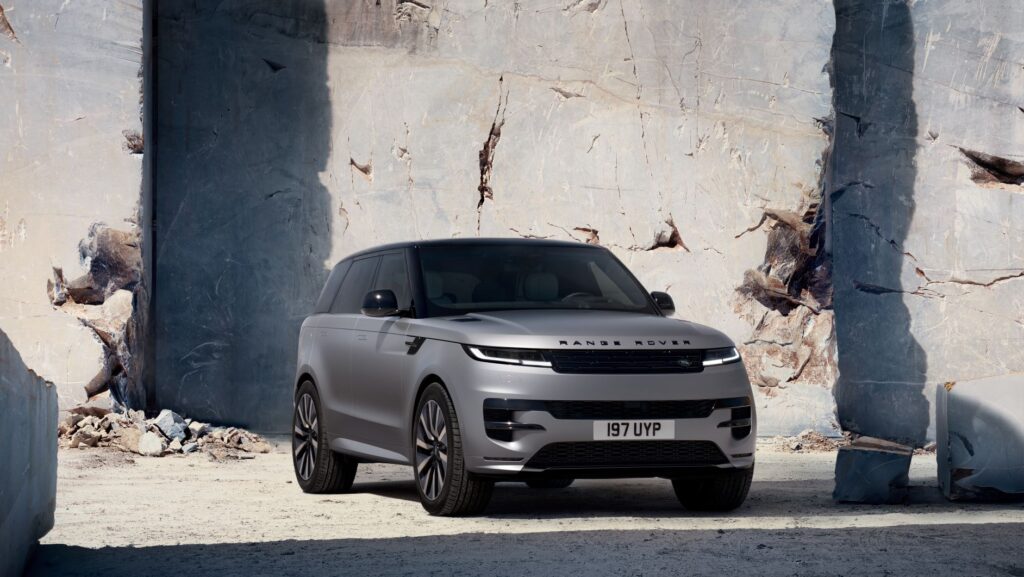 Podešen za iskonsku dinamičnost: Range Rover Sport Electric
