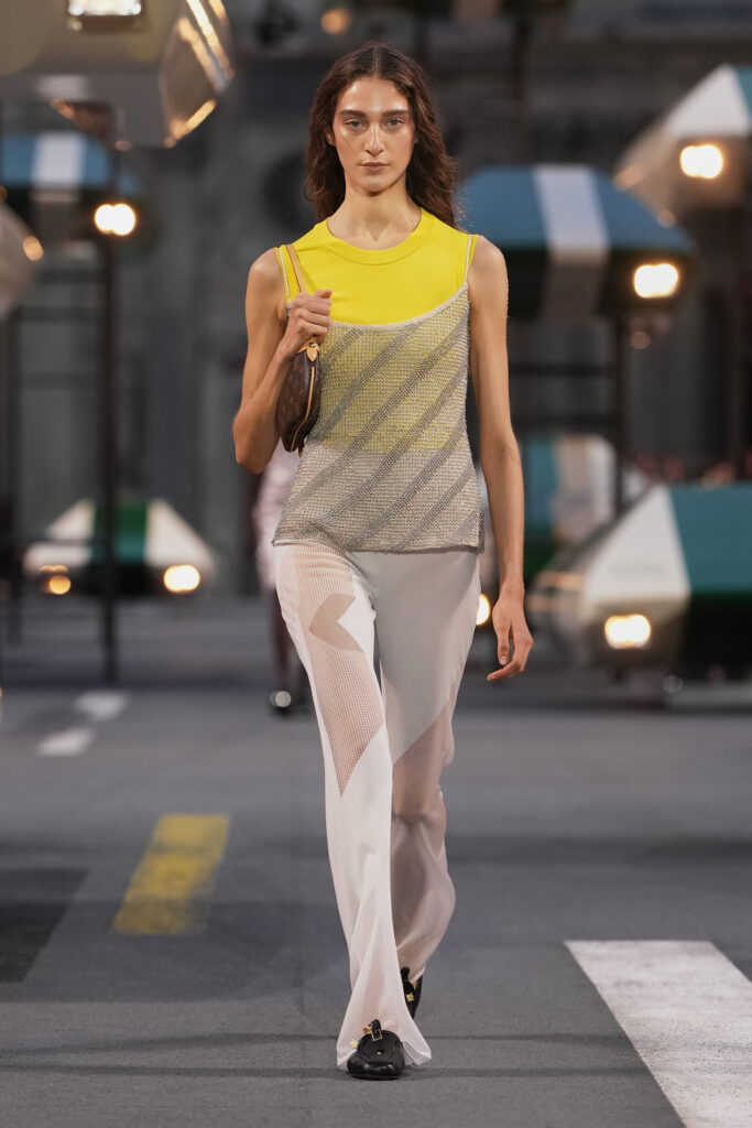 Vuitton S27 006