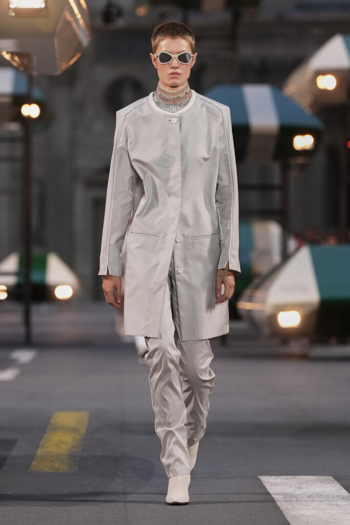 Vuitton S27 008