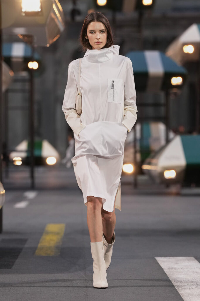 Vuitton S27 010