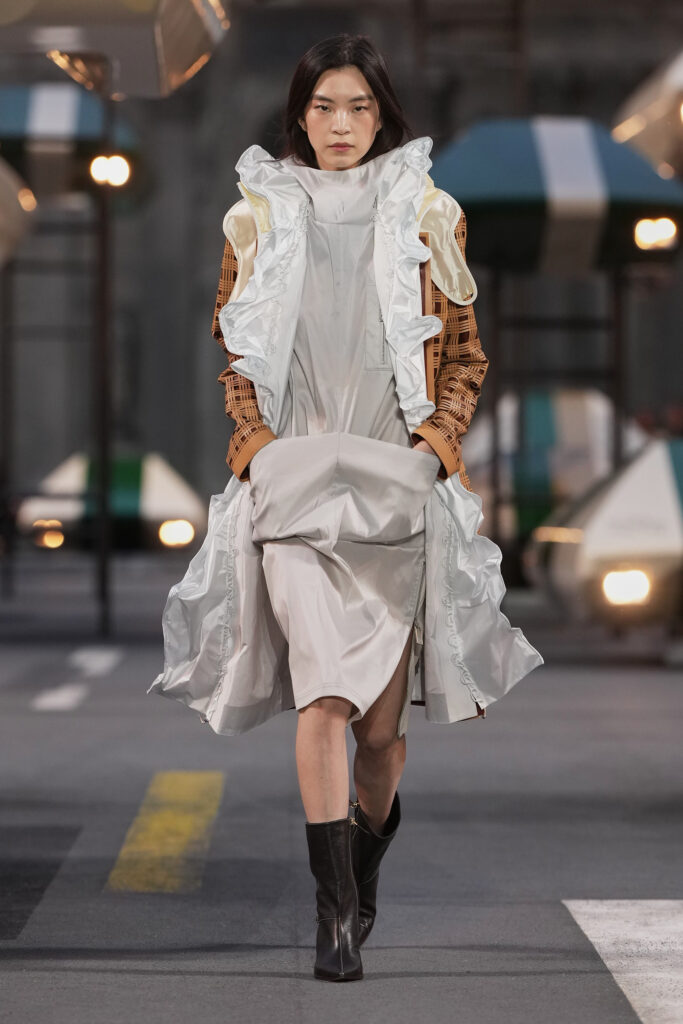 Vuitton S27 012