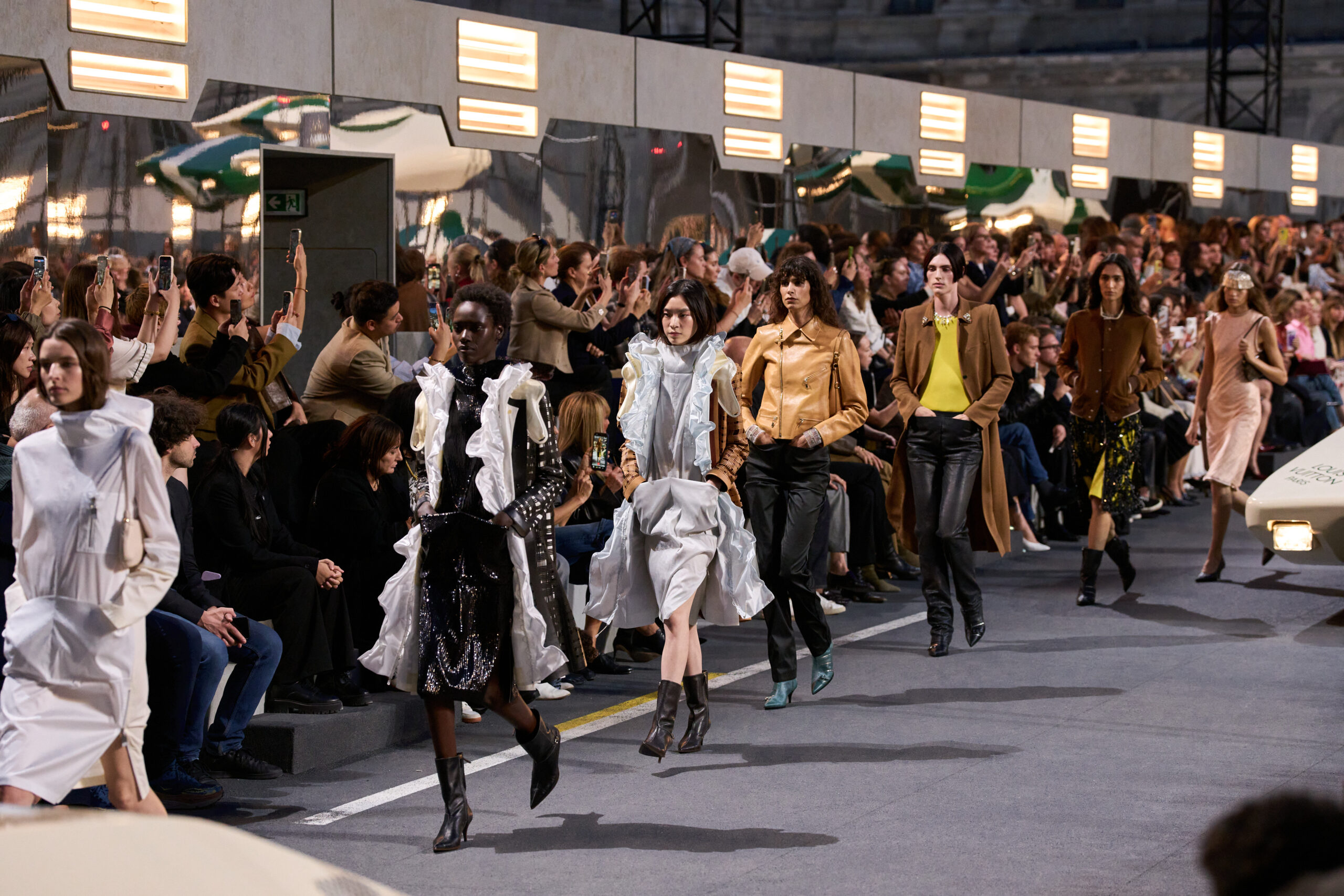 Vuitton atm S27 018